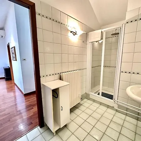Elegante Attico Bilivello Con Vista Sulla Mole *